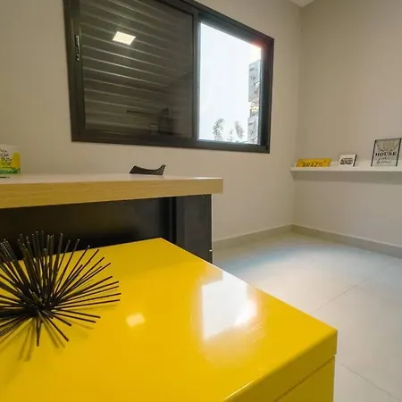 Apartamento Espacoso Centro Mj22 Maringa Exterior photo